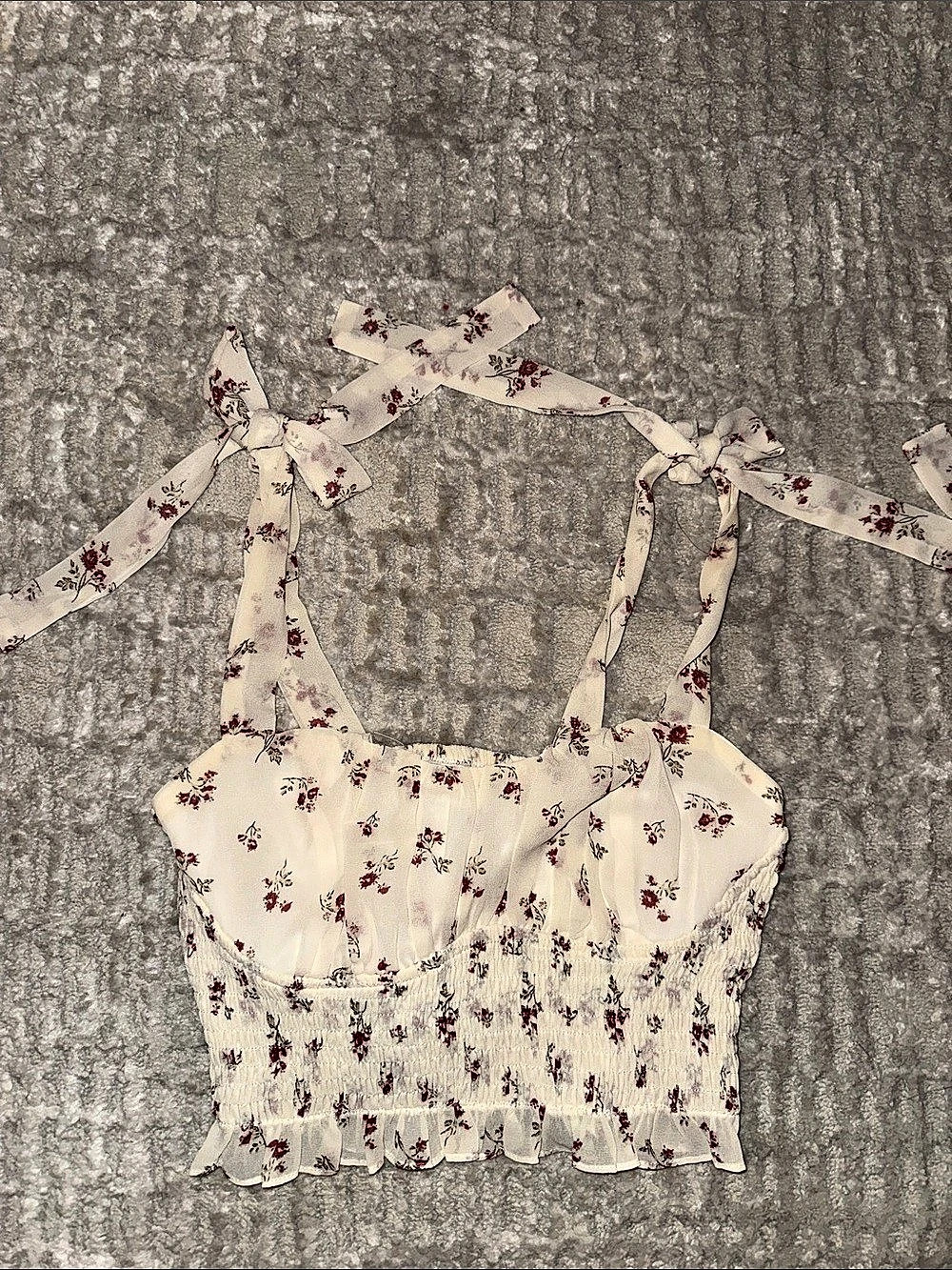 COTTON CANDY LA Floral Tie-Strap Crop Top in White & Red Size Medium